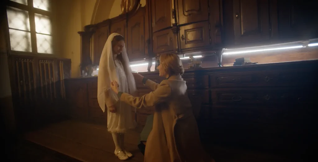 The Christmas nativity as a moment of family presence
